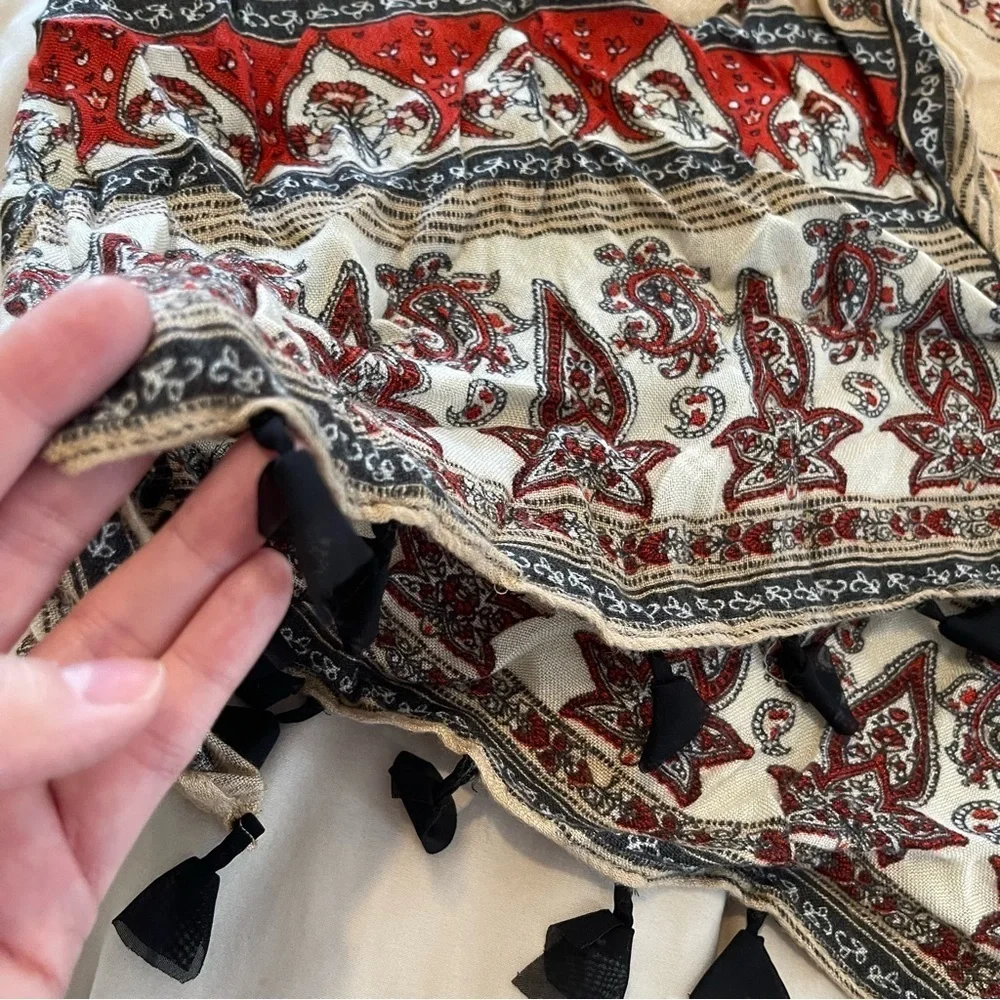 Abercrombie & Fitch Boho Paisley Tassel Scarf
